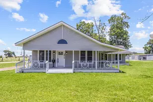 5010 Wilson St, Groves, TX 77619 - Photo 5