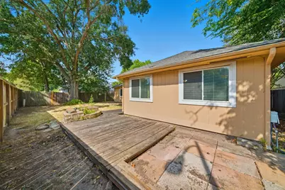 15611 Meadow Village Drive, Houston, TX 77095 - Photo 35