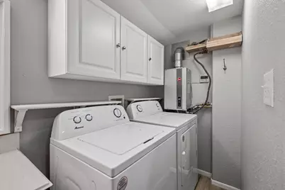 201 Huisache Street, Lake Jackson, TX 77566 - Photo 13