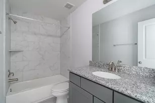 18219 Willow Edge Dr, Tomball, TX 77375 - Photo 7