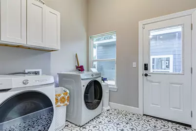 2008 Common Street, Houston, TX 77009 - Photo 27