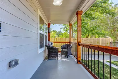 2008 Common Street, Houston, TX 77009 - Photo 5