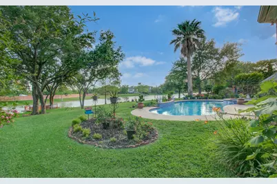 314 Bridge Crest Boulevard, Houston, TX 77082 - Photo 27