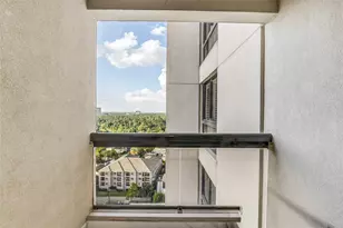 49 Briar Hollow Ln, Houston, TX 77027 - Photo 19