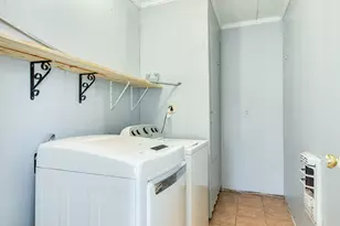 120 Palm Ln, Lake Jackson, TX 77566 - Photo 21