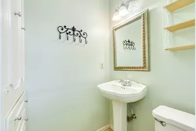 120 Palm Lane, Lake Jackson, TX 77566 - Photo 17