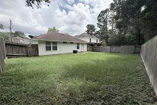5525 N Buffalo Cir, Willis, TX 77378 - Photo 17