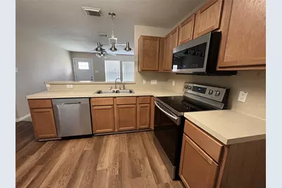 5525 N Buffalo Circle, Willis, TX 77378 - Photo 5