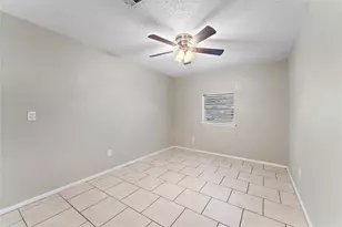 1231 23rd St N, Texas City, TX 77590 - Photo 9