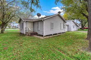 1231 23rd St N, Texas City, TX 77590 - Photo 1