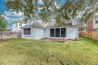 910 Presley Way, Sugar Land, TX 77479 - Photo 5