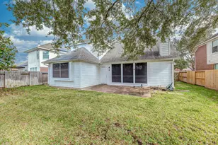 910 Presley Way, Sugar Land, TX 77479 - Photo 5