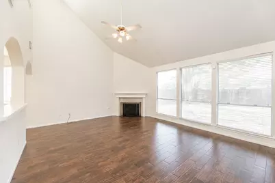 910 Presley Way, Sugar Land, TX 77479 - Photo 11