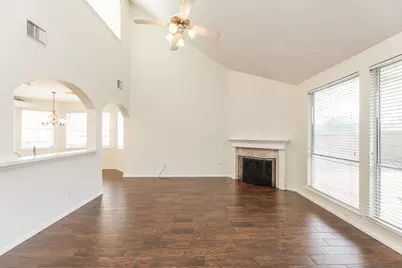 910 Presley Way, Sugar Land, TX 77479 - Photo 13