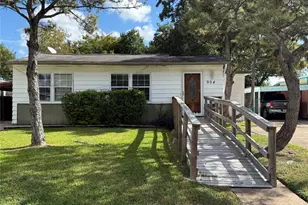 904 11th St, Texas City, TX 77590 - Photo 3