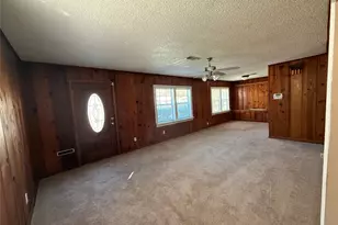 904 11th St, Texas City, TX 77590 - Photo 15