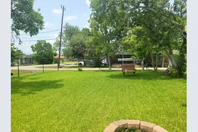 220 N Avenue B, Freeport, TX 77541 - Photo 1