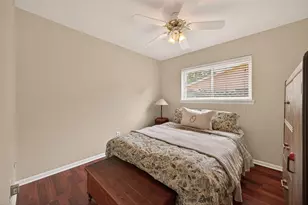 306 W Castle Harbour Dr, Friendswood, TX 77546 - Photo 33