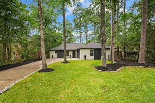27 Lazy Morning Pl, The Woodlands, TX 77381 - Photo 3