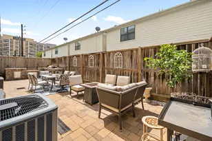 548 Westcross St, Houston, TX 77018 - Photo 3