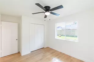 10110 Hollow Canyon Dr, Sugar Land, TX 77498 - Photo 21