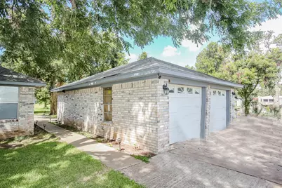 234 County Road 285, Sargent, TX 77414 - Photo 27