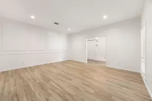 10106 Inwood Dr, Houston, TX 77042 - Photo 17