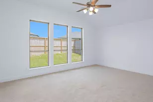 315 Texoma Plains Dr, Conroe, TX 77304 - Photo 11