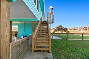 117 S Verdia Dr, Crystal Beach, TX 77650 - Photo 17