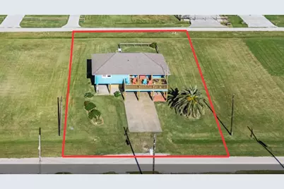 117 S Verdia Drive, Crystal Beach, TX 77650 - Photo 1