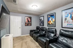 1211 Campton Ct, Houston, TX 77055 - Photo 29