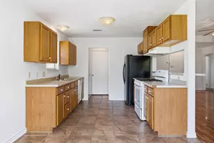 1400 Prairie Dr, Bryan, TX 77802 - Photo 7