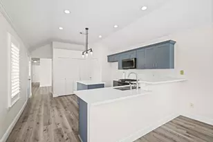 2727 N Peach Hollow Cir, Pearland, TX 77584 - Photo 7