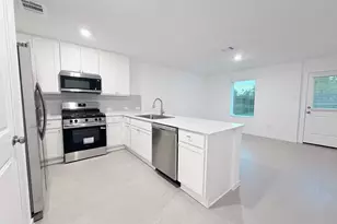 945 Pertuso Ln, Huffman, TX 77336 - Photo 3
