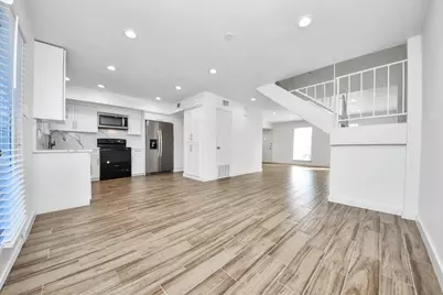 10358 Hammerly Boulevard #18, Houston, TX 77043 - Photo 19