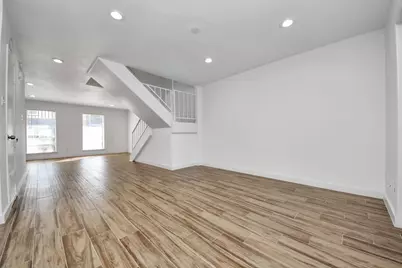 10358 Hammerly Boulevard #18, Houston, TX 77043 - Photo 13