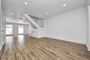 10358 Hammerly Blvd, Houston, TX 77043 - Photo 13