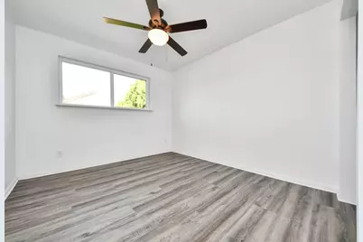 10358 Hammerly Boulevard #18, Houston, TX 77043 - Photo 25