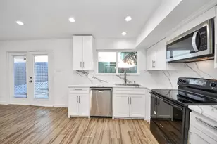 10358 Hammerly Blvd, Houston, TX 77043 - Photo 17