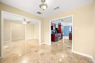 15214 St Cloud Dr, Houston, TX 77062 - Photo 11