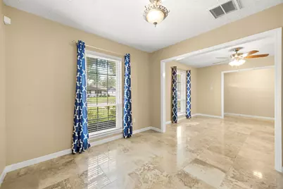 15214 Saint Cloud Drive, Houston, TX 77062 - Photo 9