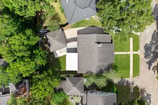 15214 St Cloud Dr, Houston, TX 77062 - Photo 39