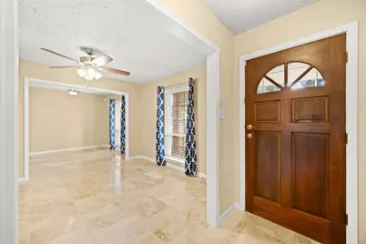 15214 Saint Cloud Drive, Houston, TX 77062 - Photo 7