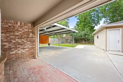 15214 Saint Cloud Drive, Houston, TX 77062 - Photo 33