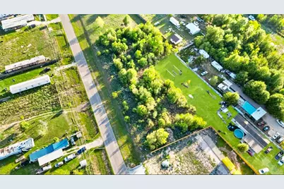 812 County Road 3570, Cleveland, TX 77327 - Photo 7