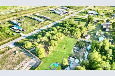 812 County Road 3570, Cleveland, TX 77327 - Photo 9