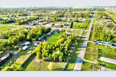 812 County Road 3570, Cleveland, TX 77327 - Photo 5