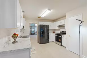 12126 Meadow Pl Dr, Houston, TX 77071 - Photo 9