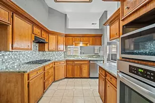 22018 Silver Lode Dr, Katy, TX 77450 - Photo 9