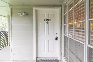 2800 Jeanetta St, Houston, TX 77063 - Photo 9